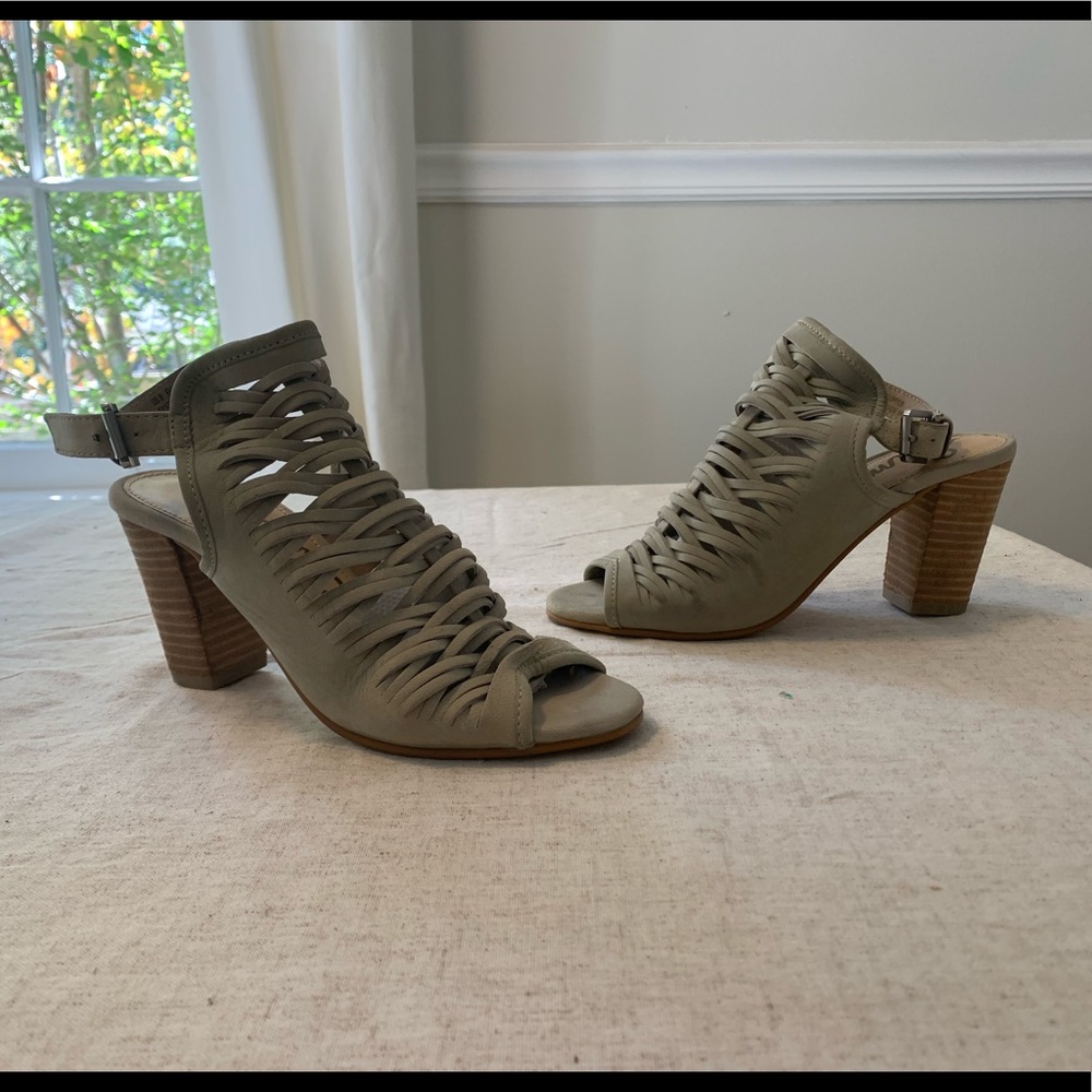 Sam Edelman Woven Sage Green Heels 3.5”